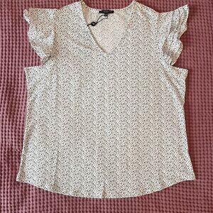 *NWT* Adrianna Papell Flutter Sleeve V-Neck Blouse White with Black Specks - XL